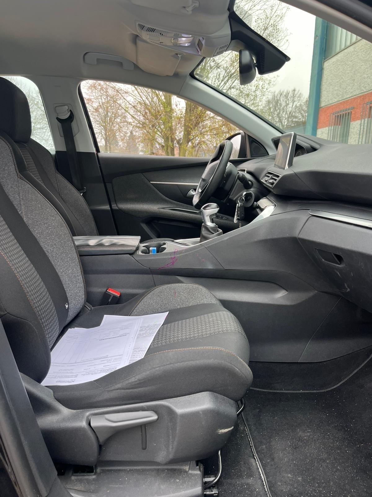 Peugeot 3008 PureTech Turbo 130 S&S Allure