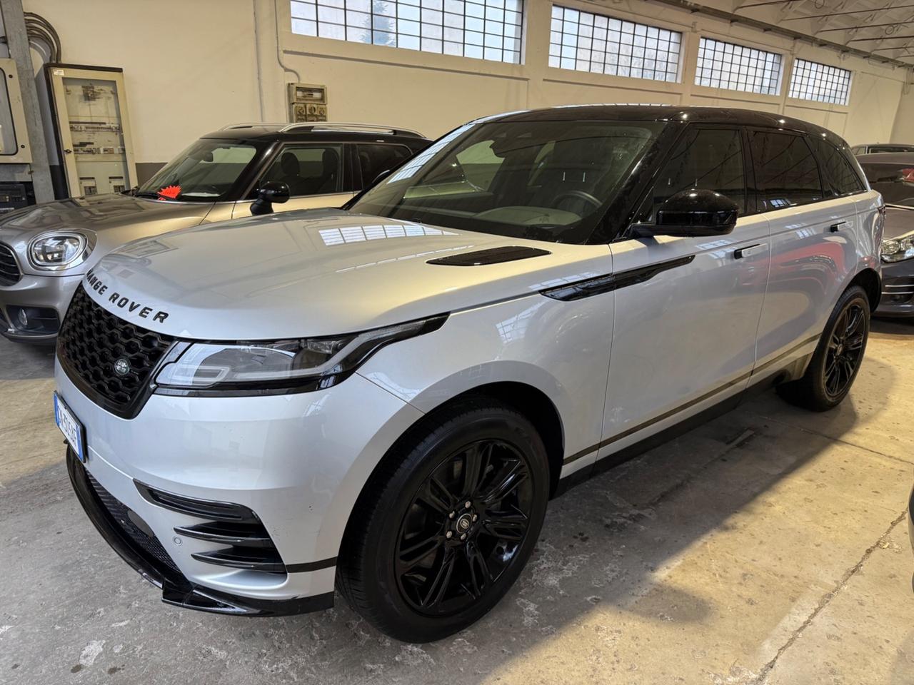Land Rover Range Velar 2.0D I4 204 CV R-Dynamic S