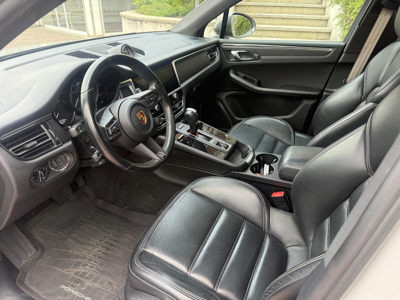PORSCHE Macan 2.0 T IVA ESPOSTA