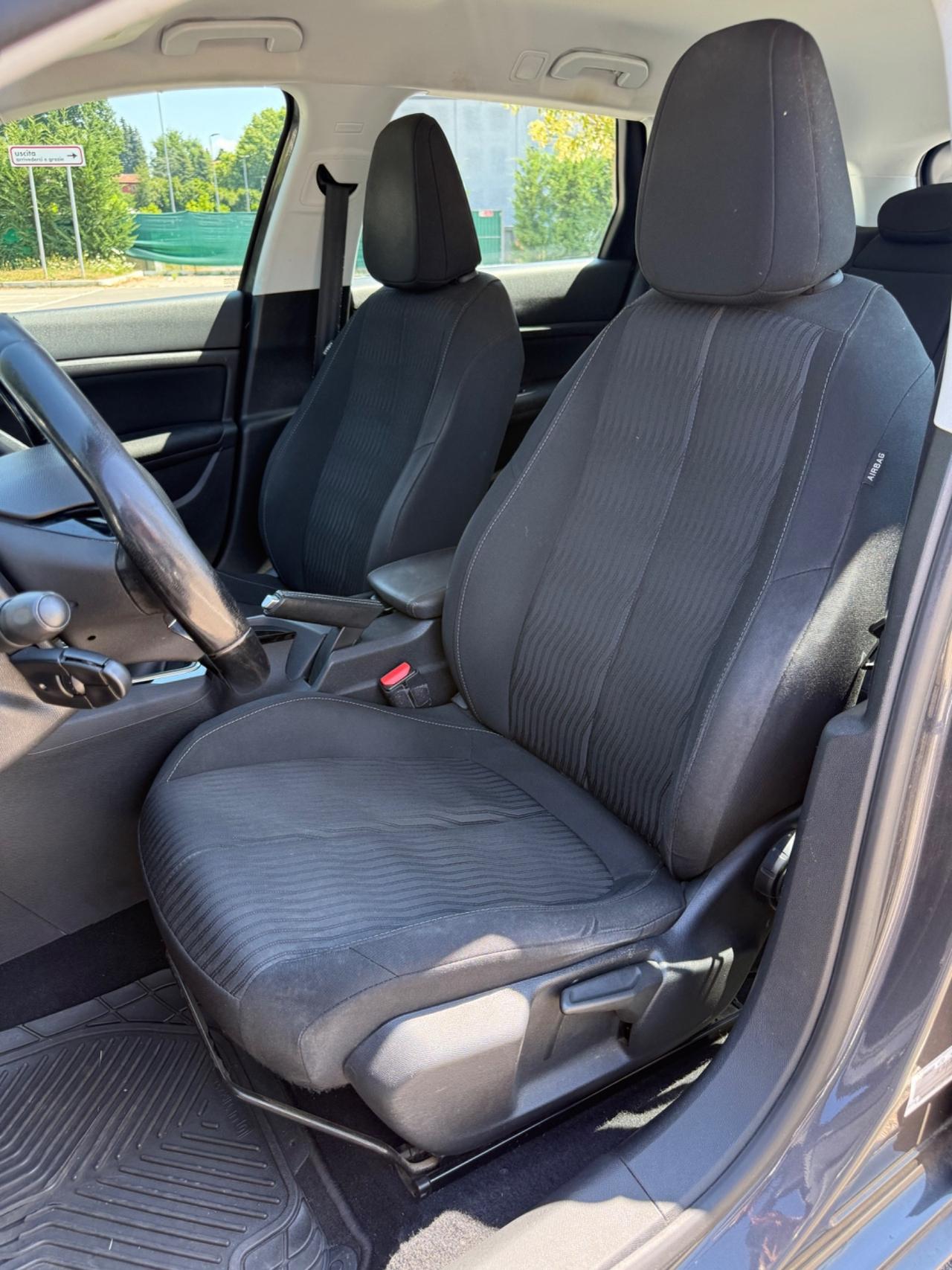Peugeot 308 BlueHDi 120 S&S SW Navi*Cerchi*Pdc*E6