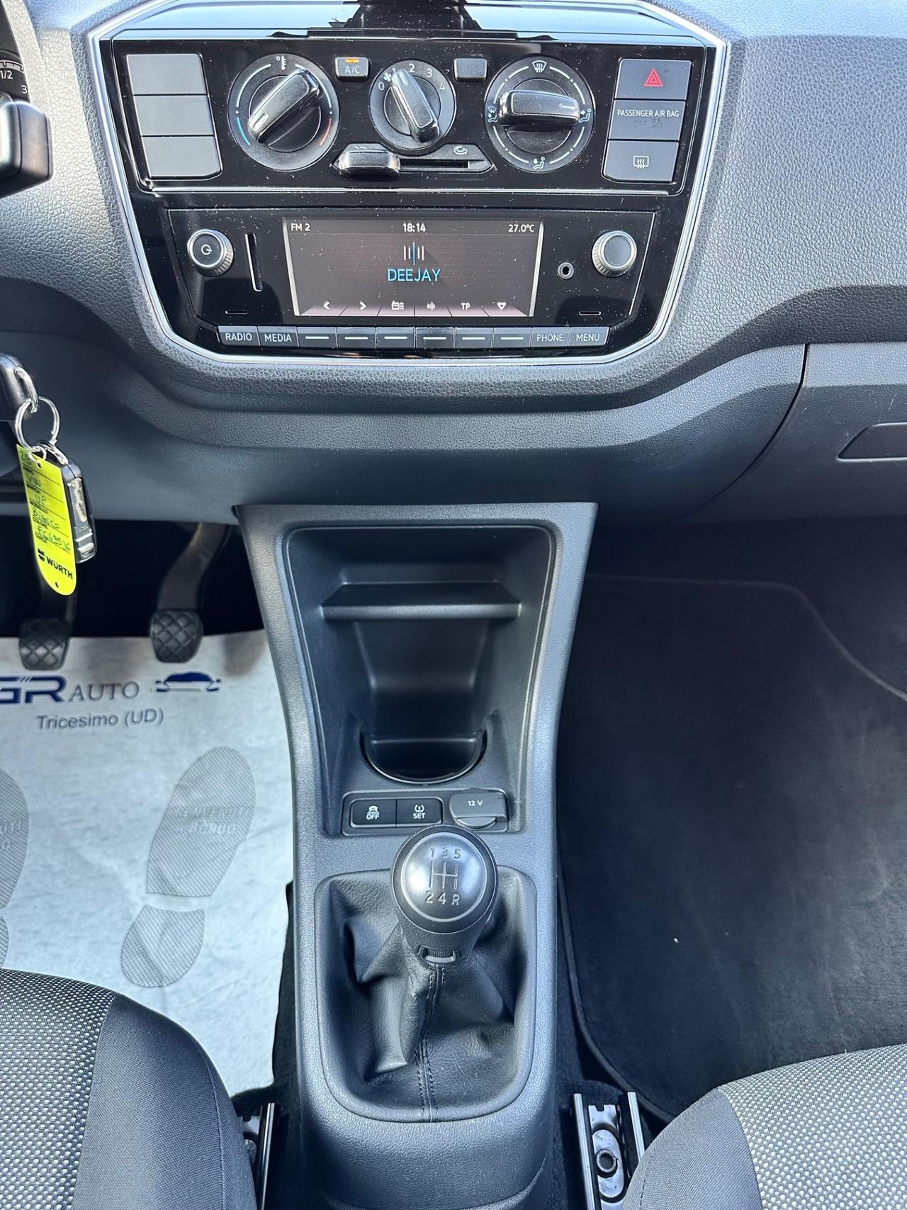 Volkswagen UP - 1.0Bz 60Cv - Neopatentati
