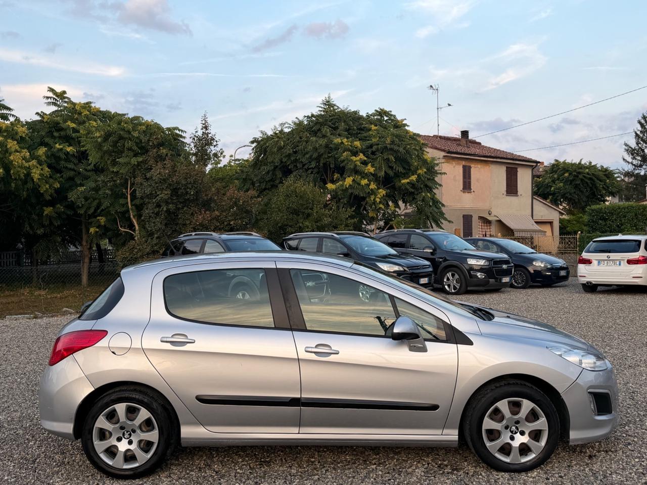Peugeot 308 1.6 8V e-HDi 112CV Stop&Start 5p. Access