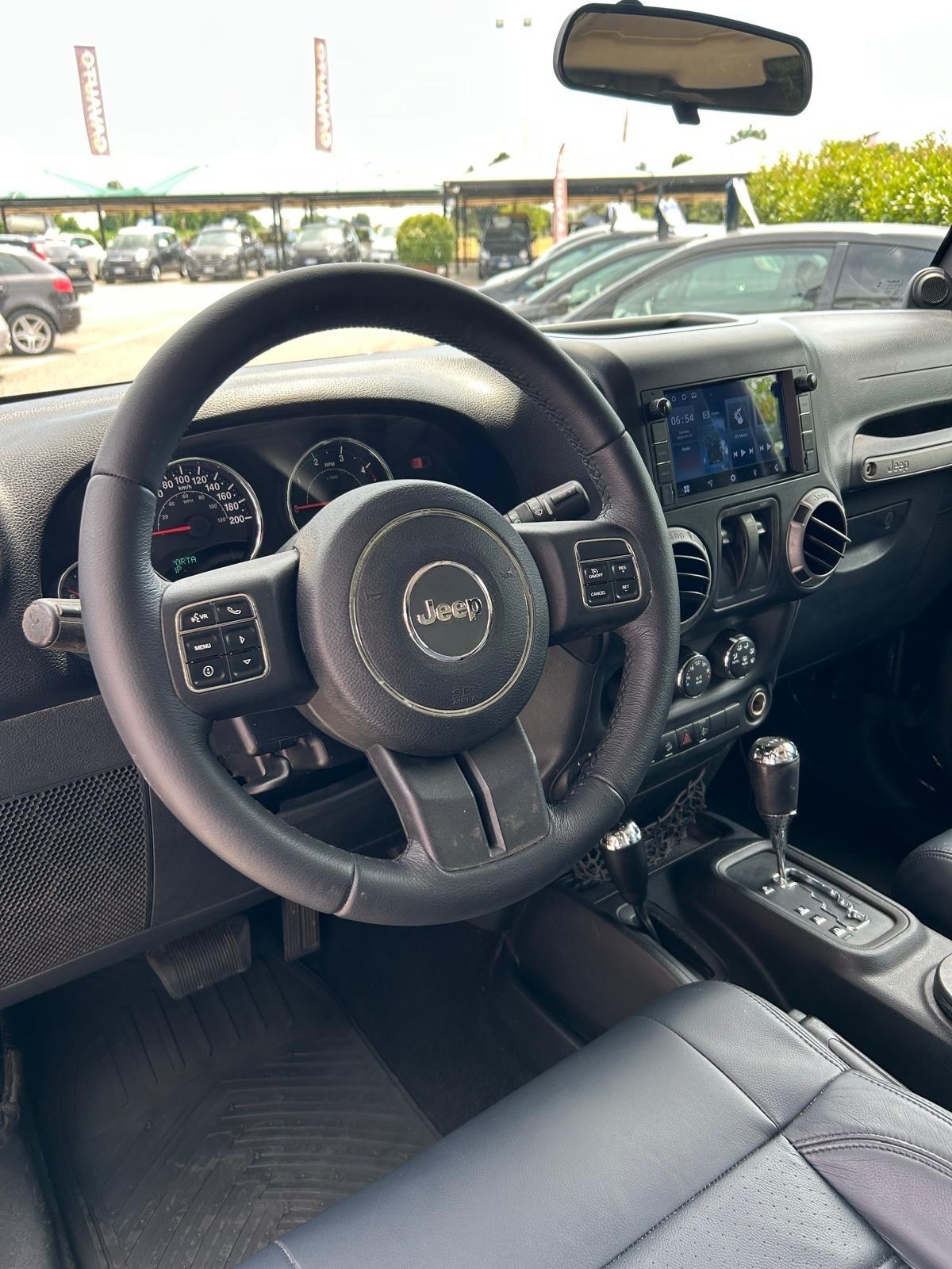 Jeep Wrangler 2.8 CRD DPF Cabrio Auto
