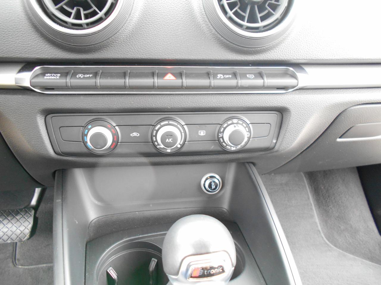 Audi A3 1.6 TDI 116 CV S tronic Sport
