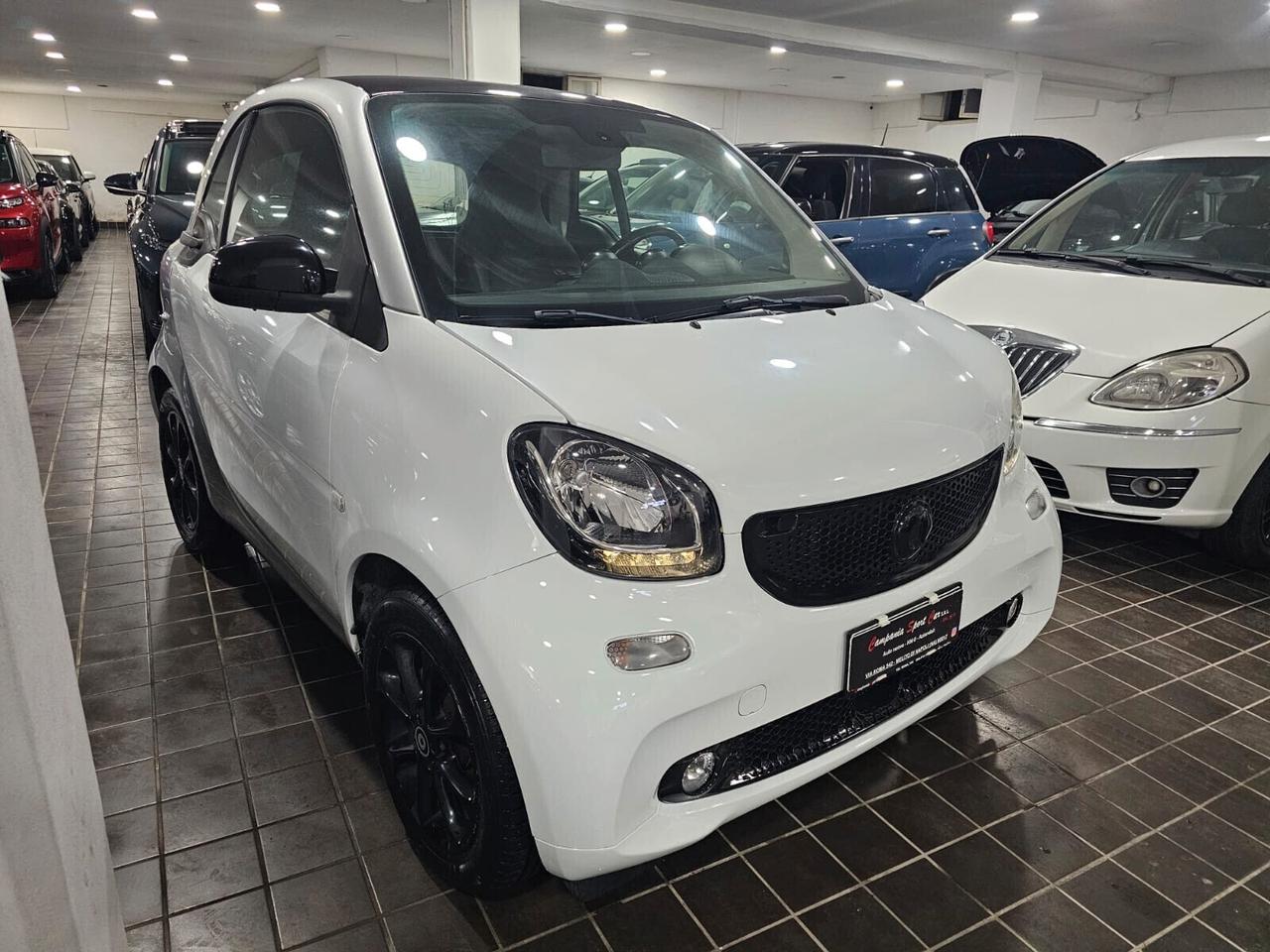 NUOVA SMART FORTWO SUPER PASSION 1.0 BENZ 71CV TWINAMIC