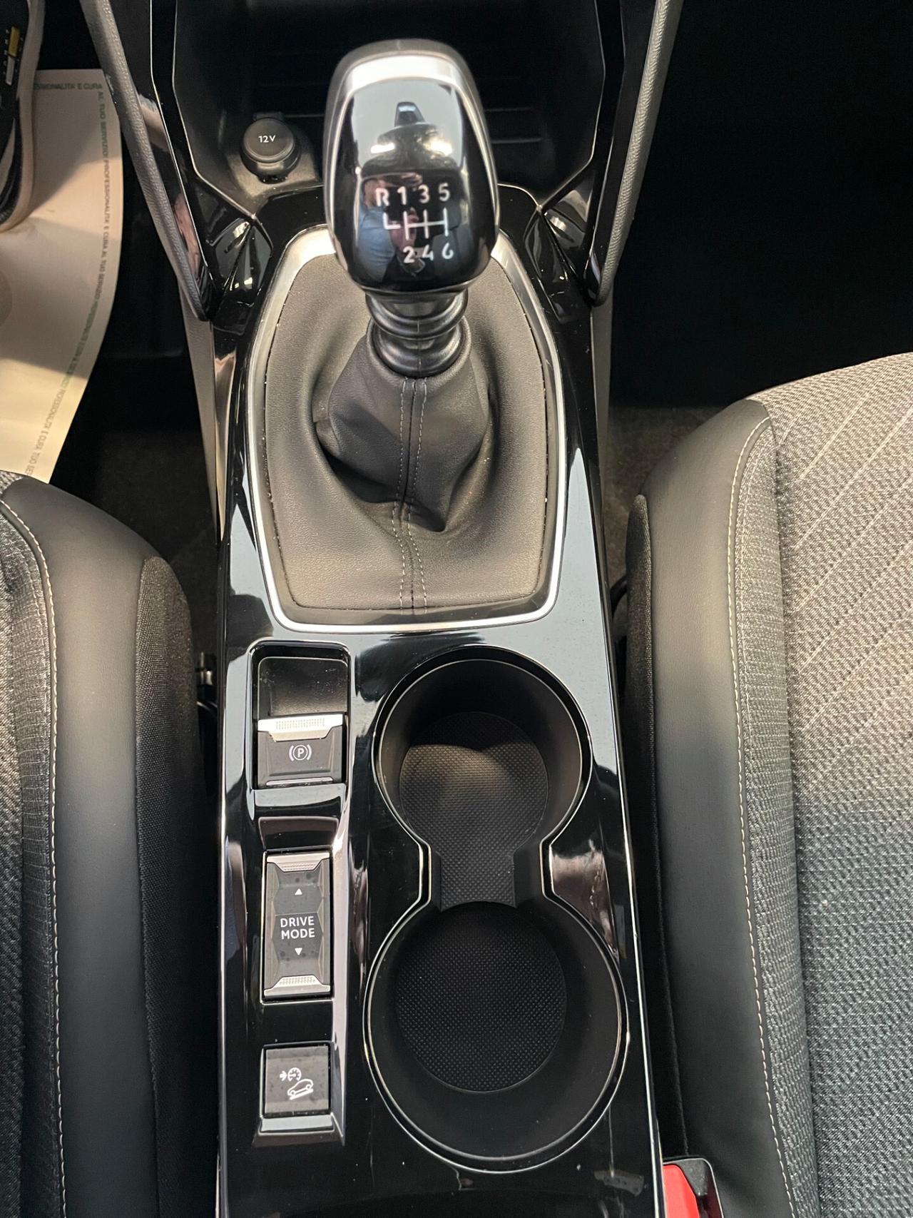 Peugeot 2008 PureTech 100 S&S Allure