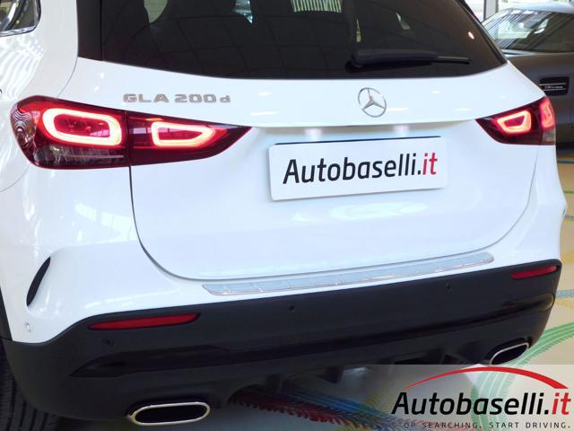 MERCEDES-BENZ GLA 200 D PREMIUM 8G-DCT 150CV, PACCHETTO LUXURY