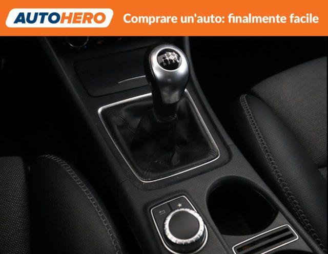 MERCEDES-BENZ GLA 180 d Business