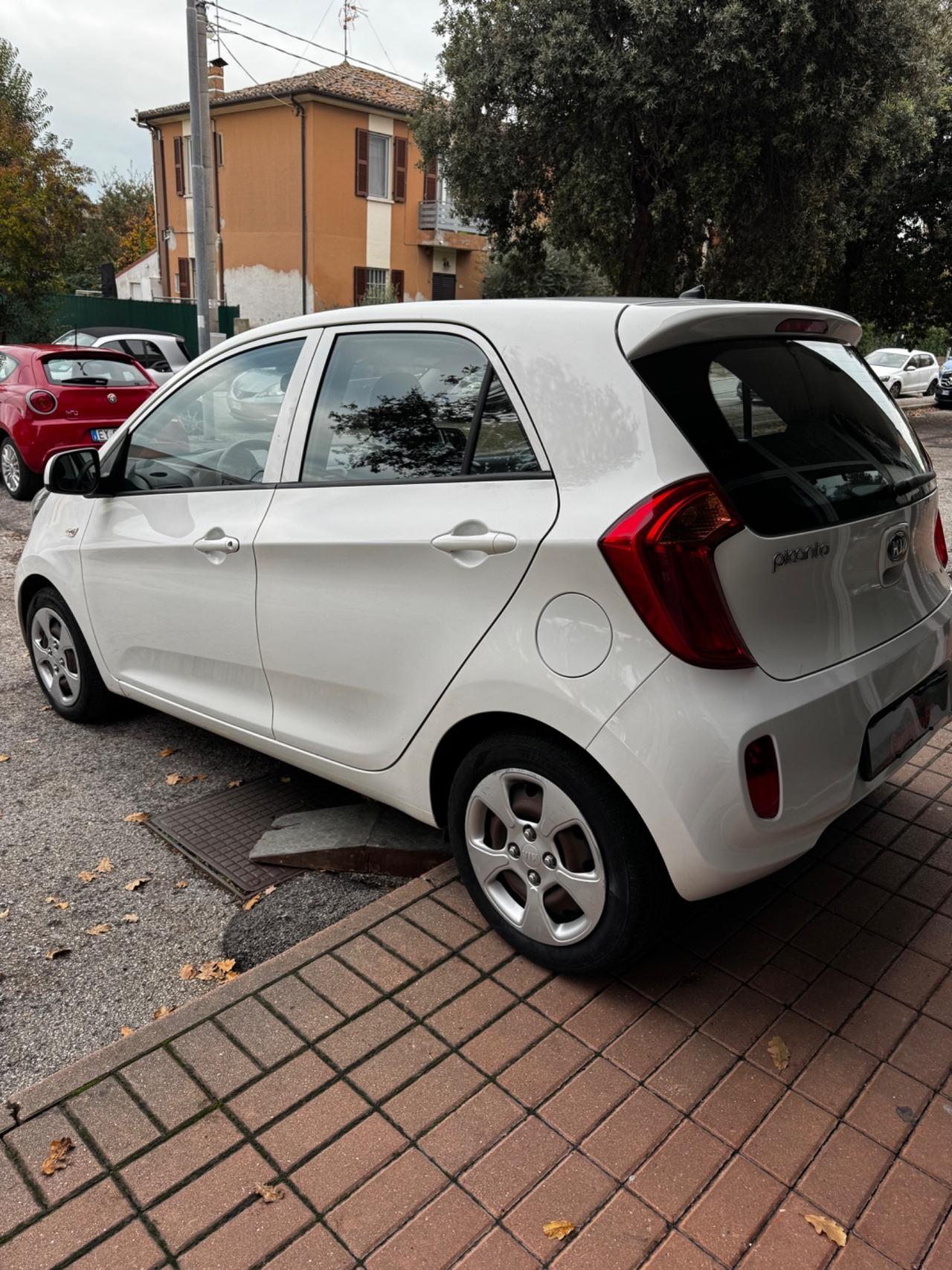 Kia Picanto 1.0 12V 5 porte Glam