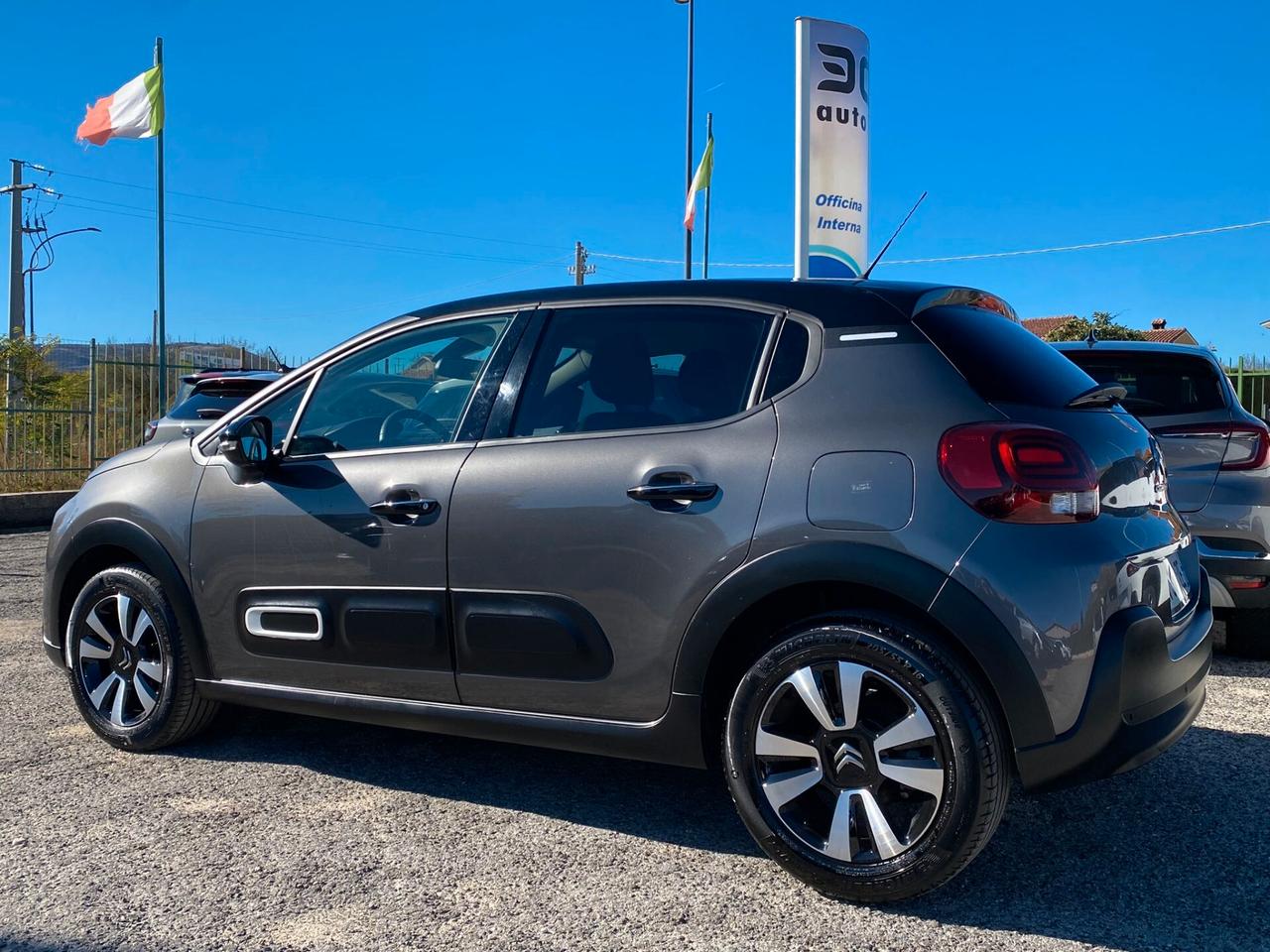 Citroen C3 PureTech 110 S&S Shine Pack Bi-Color 2023 6m