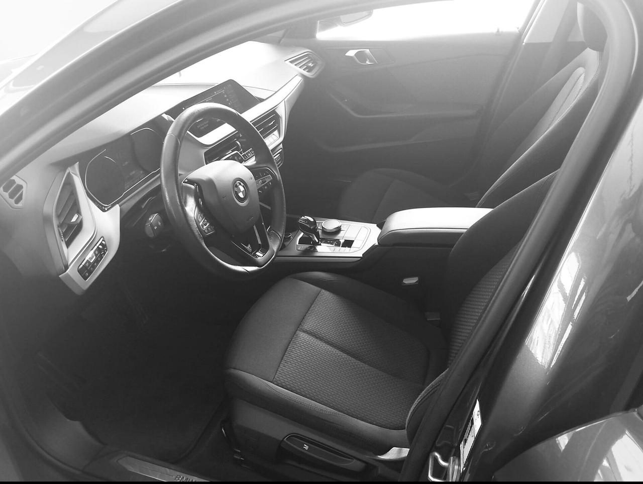 Bmw 120d xDrive 5p. Business Advantage