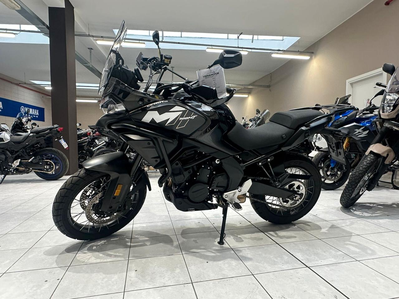 Cf Moto 700MT