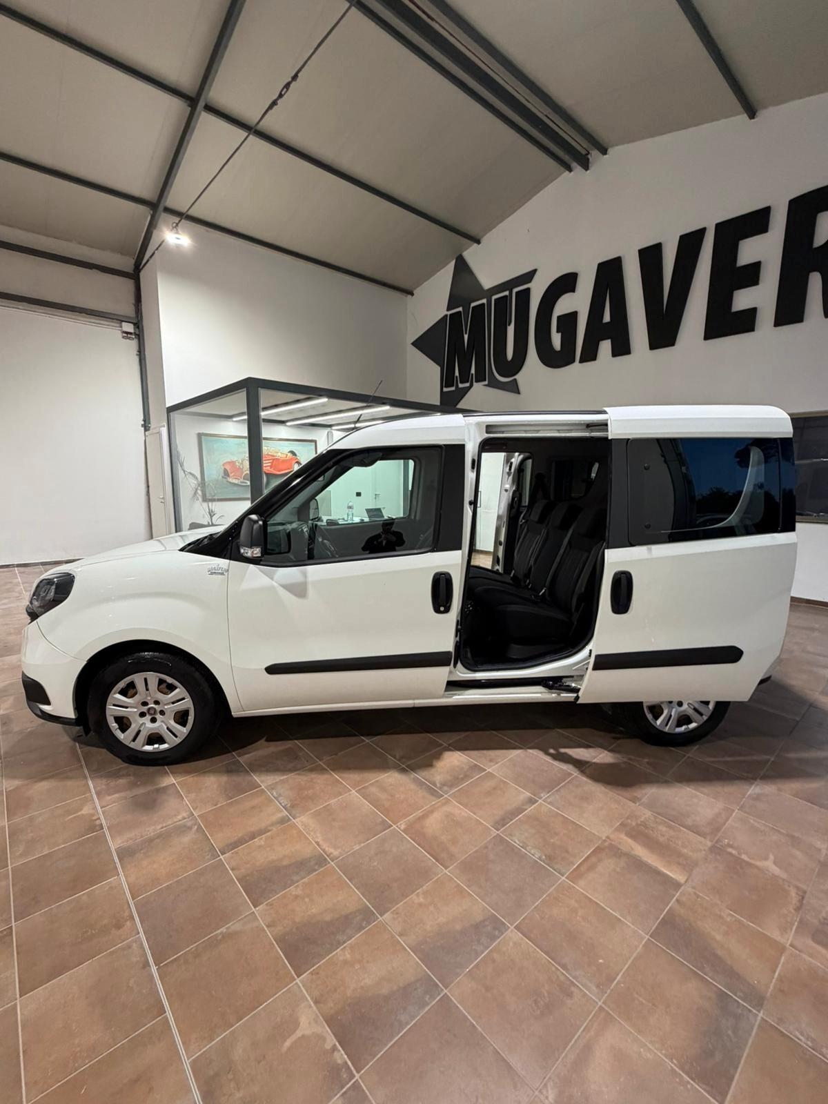 FIAT DOBLO' 1.6mjt AUTOCARRO 5 POSTI
