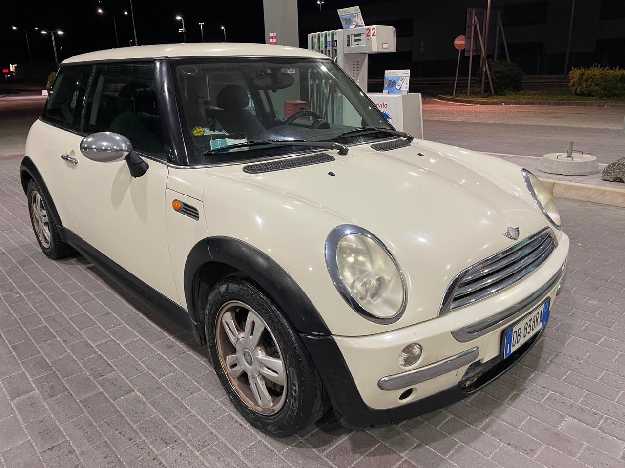 MINI COOPER ONE 1.4 DISEL 135.000 KM NEOPATENTATI 2006.