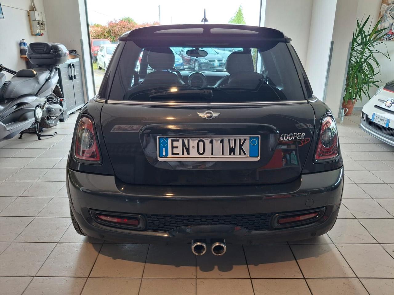 Mini Cooper SD Coupe Mini 2.0 Cooper SD Coupé