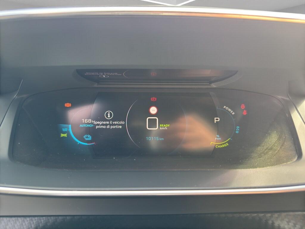 Peugeot e-2008 Allure Pack