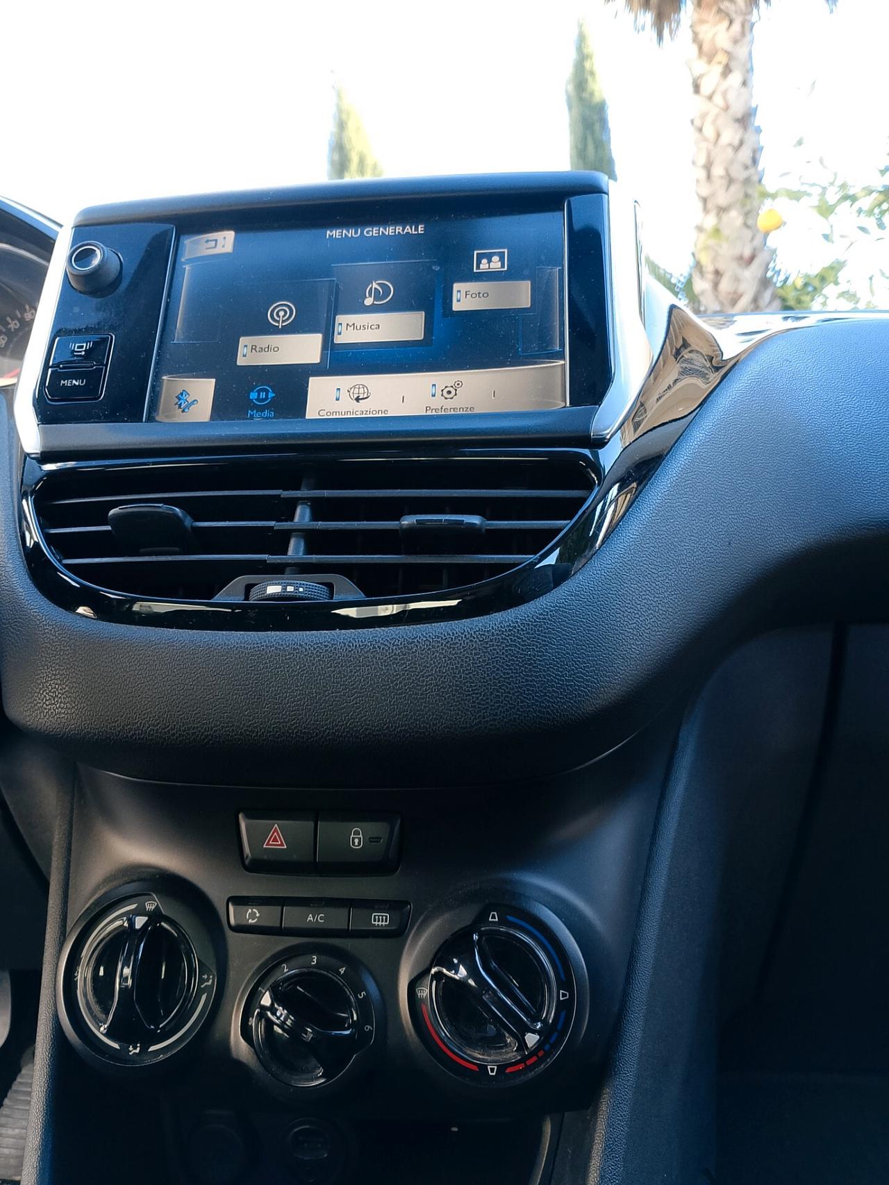 Peugeot 208 1.2 VTi 82 CV 5 porte Allure