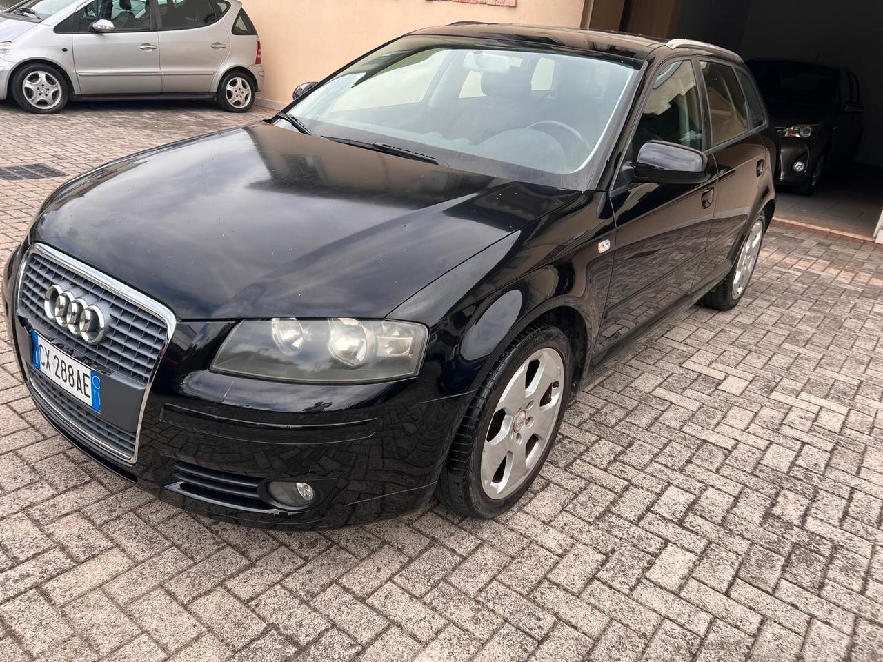 Audi A3 Sportback 1.6 doppio tetto panoramico
