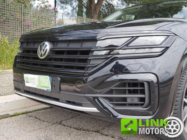 VOLKSWAGEN Touareg 3.0 V6 TDI 286 CV R-LINE