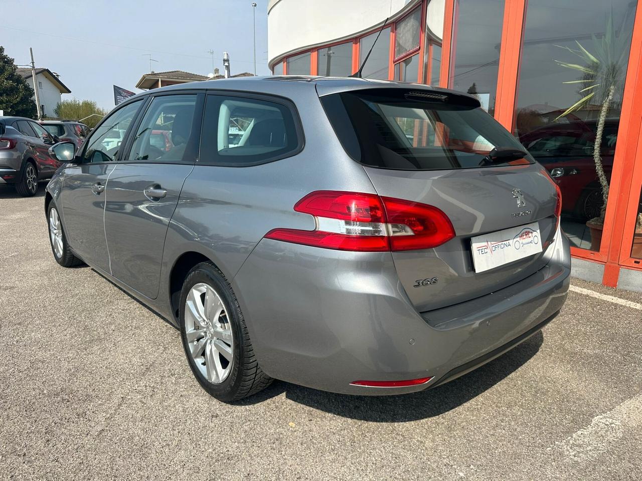 Peugeot 308 BlueHDi 100 S&S SW Business