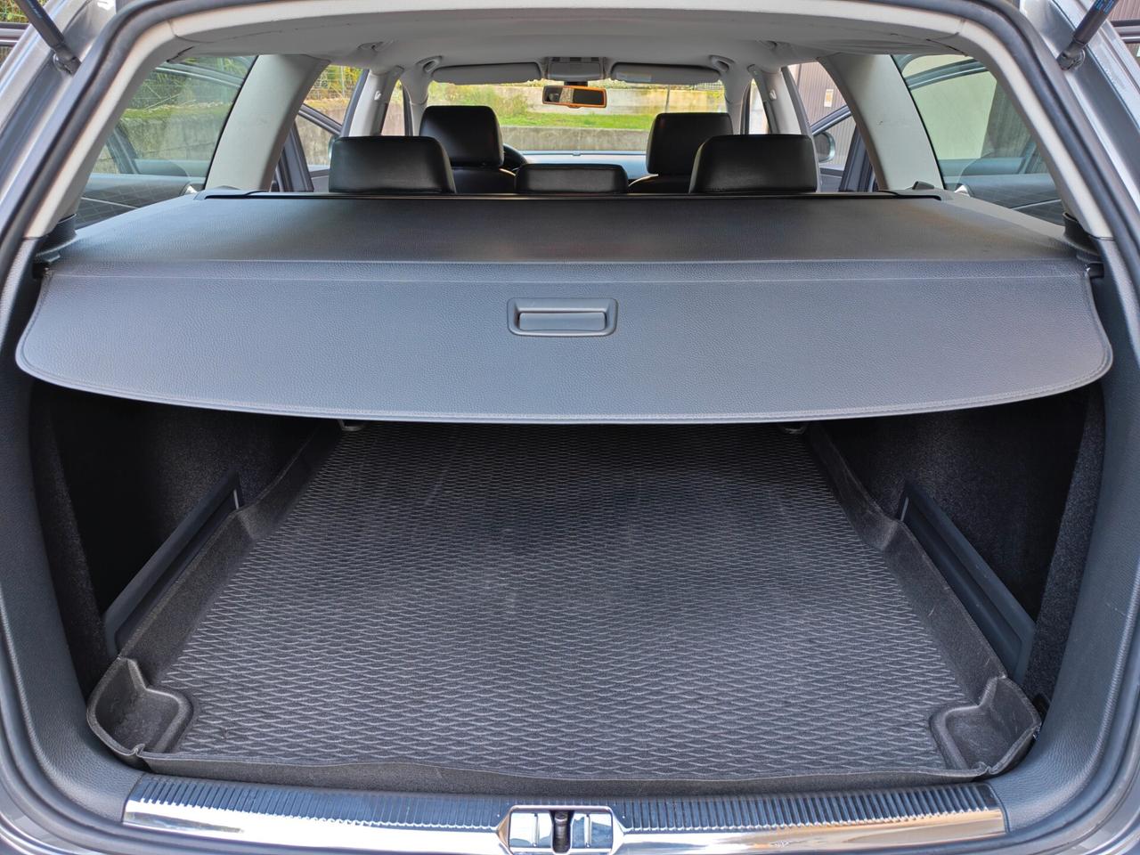 Volkswagen Passat Var. 2.0 BENZINA 150cv / 98.000km
