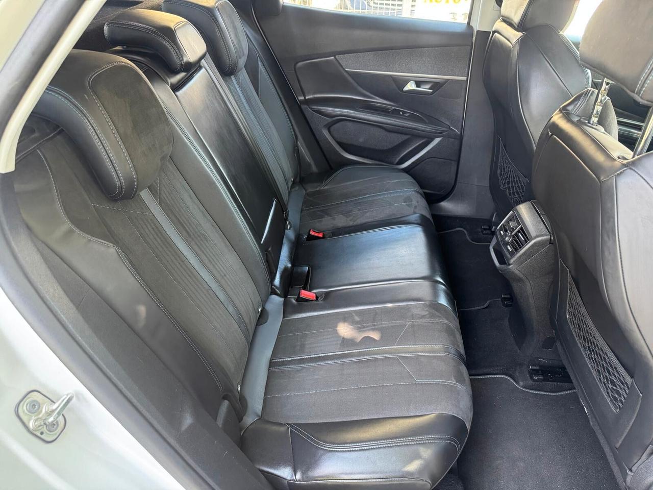 Peugeot 3008 1.5 HDI Allure CATENA APPENA FATTA GARANZIA 12 M