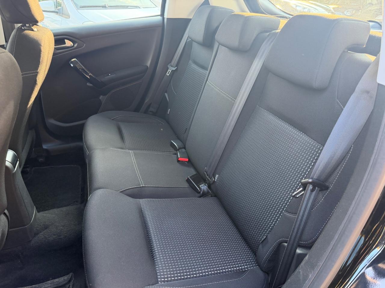 Peugeot 208 82cv 5 porte Allure Km Certificati