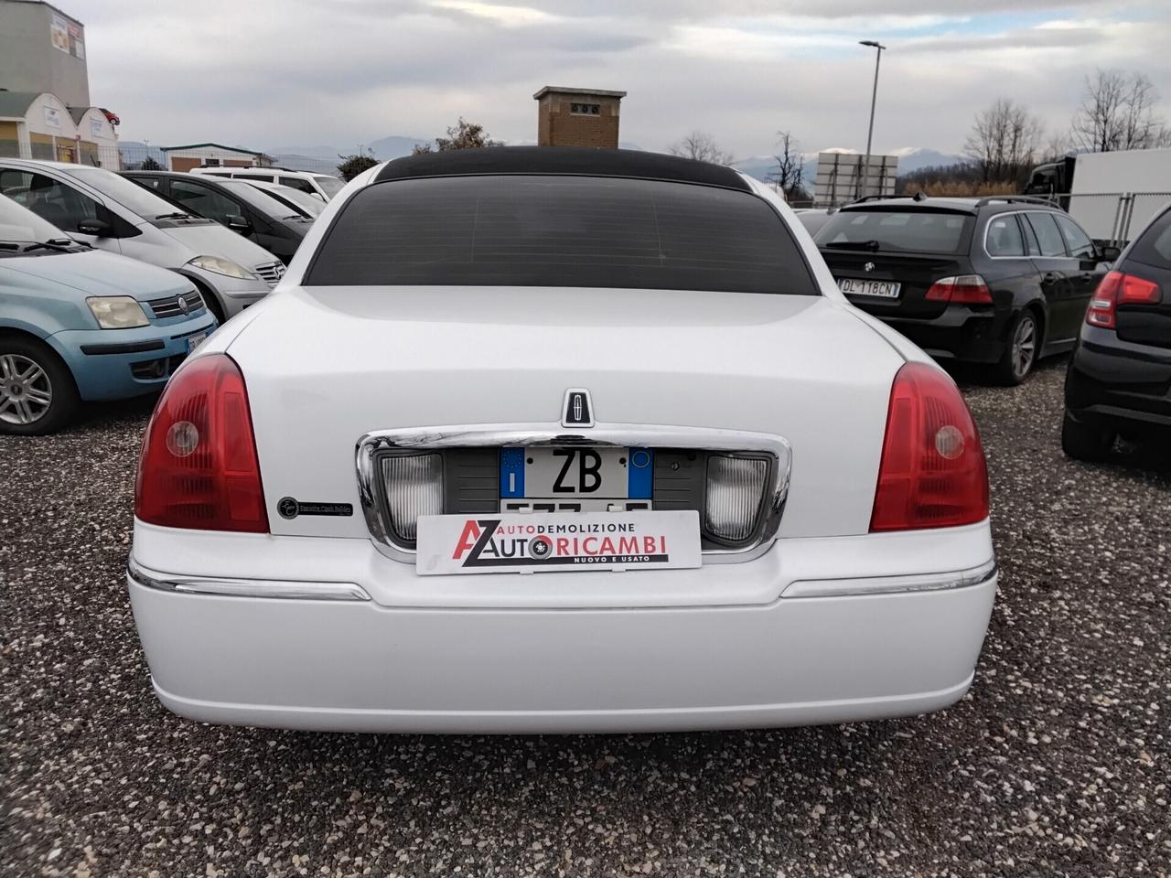 Lincoln Town Car town 7