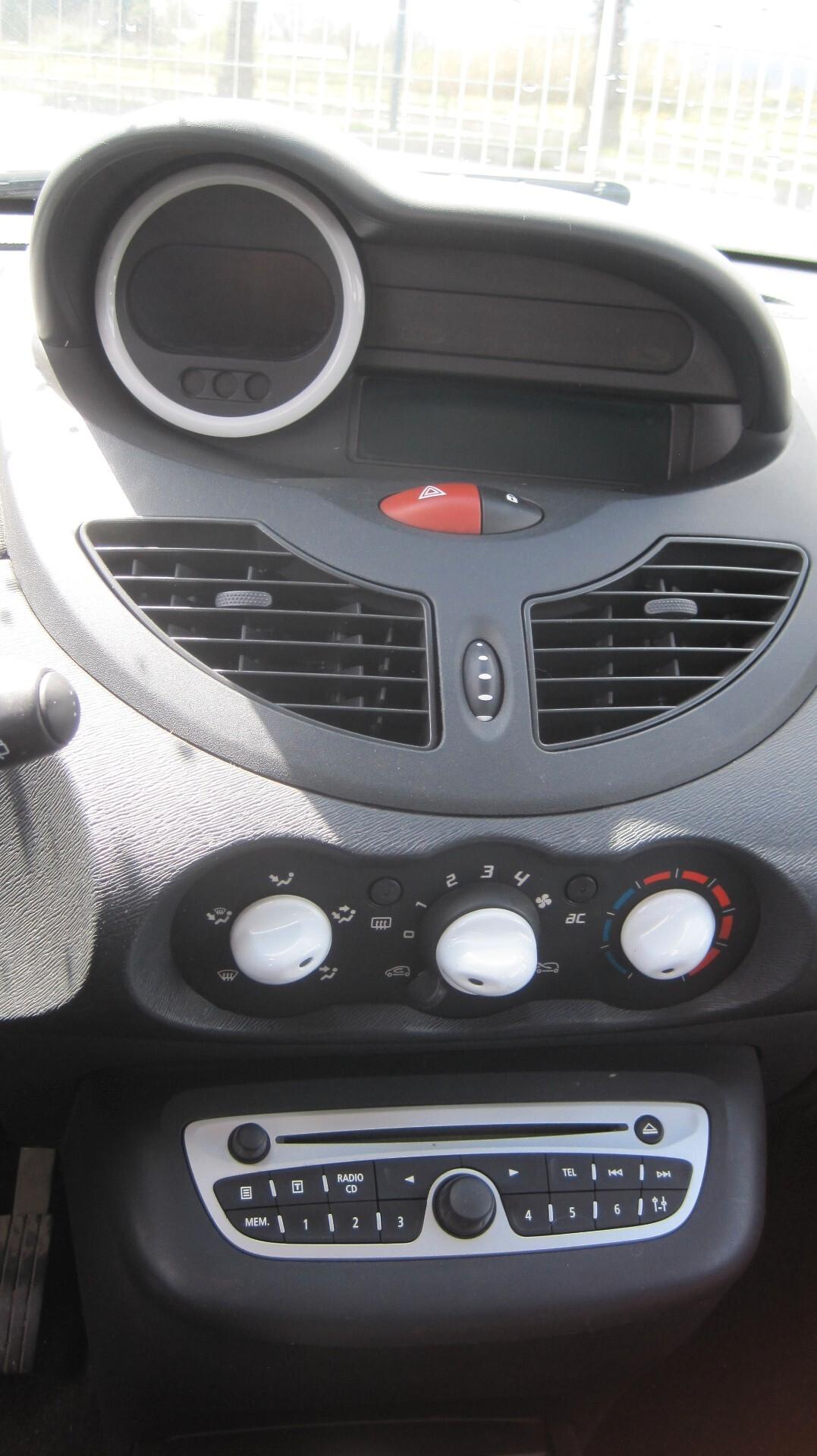 Renault Twingo 1.2 16V Live