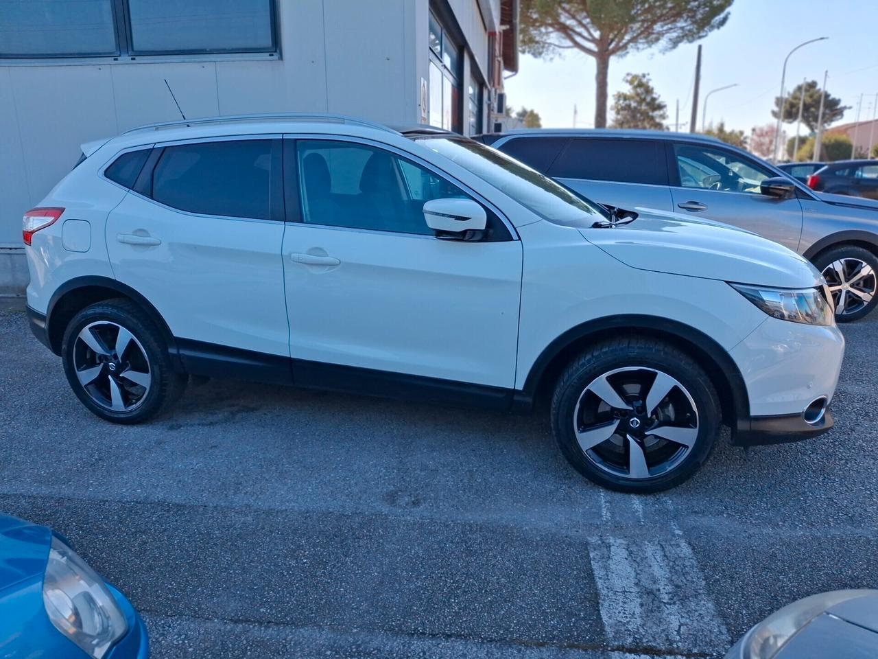 Nissan Qashqai 1.5 dCi 360