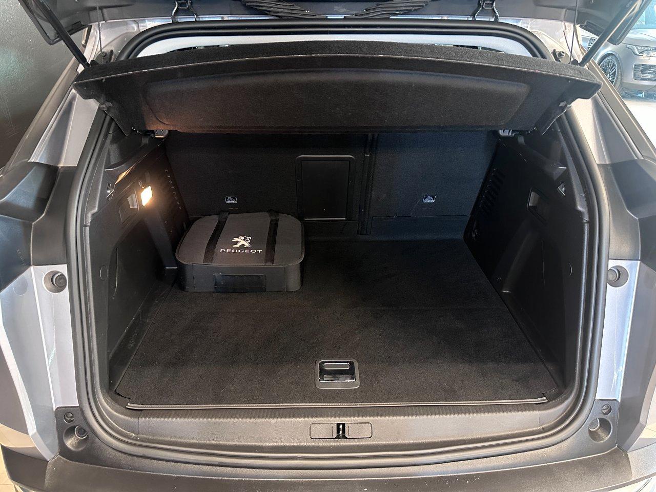 Peugeot 3008 3008 1.6 hybrid phev Allure Pack 225cv e-eat8