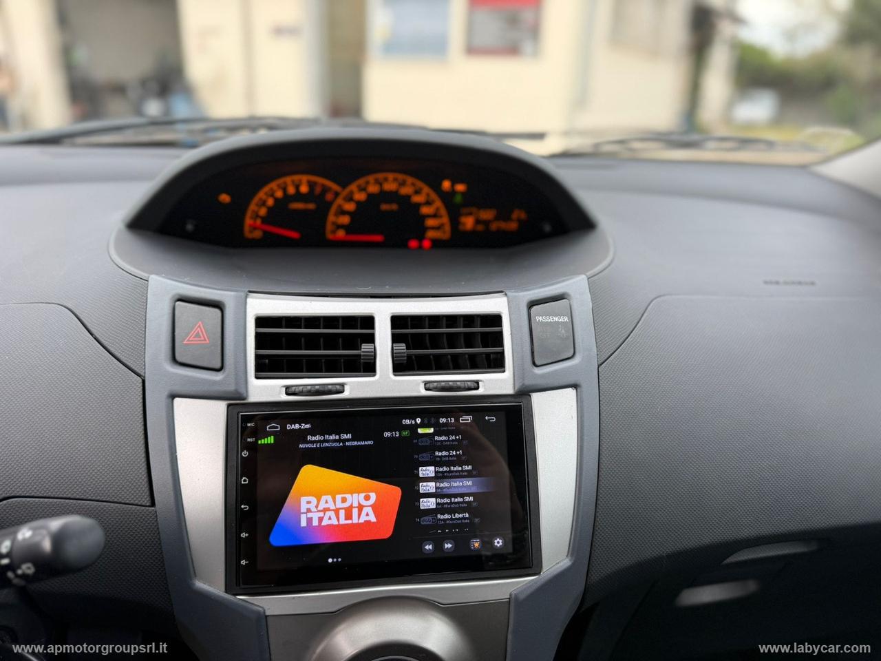 TOYOTA Yaris 1.0 5p. Sol GPL