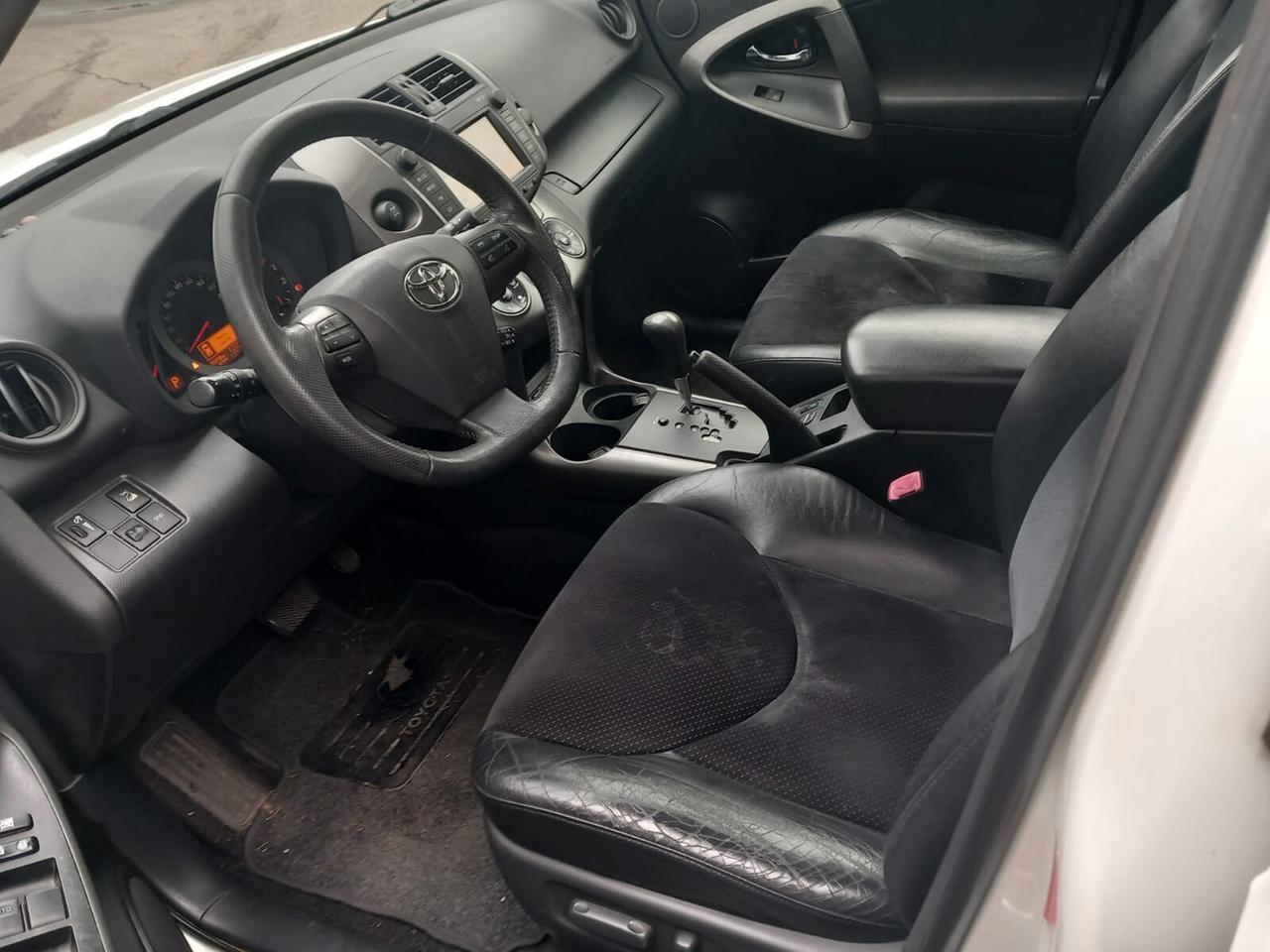 Toyota RAV 4 RAV4 Crossport 2.2 D-4D 150 CV Lounge