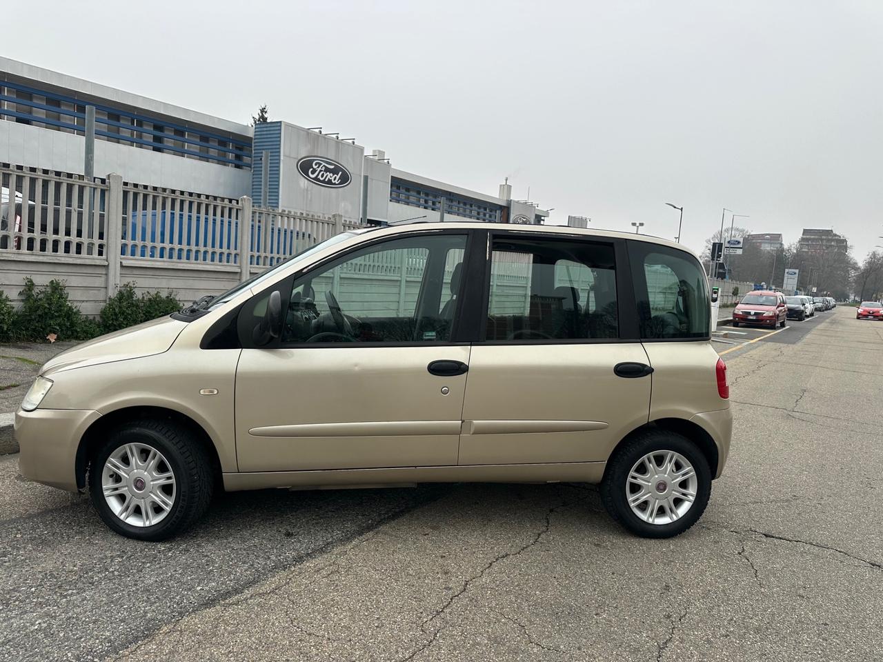 Fiat Multipla 1.6 16V Natural Power 6 posti