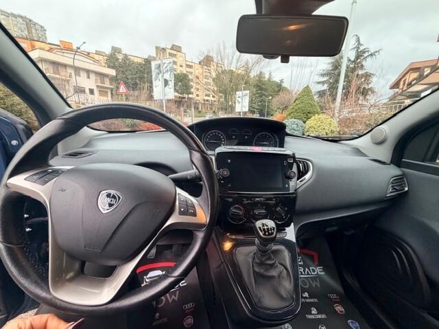 Lancia Ypsilon 1.0 FireFly 5 porte S&S Hybrid Gold 2022