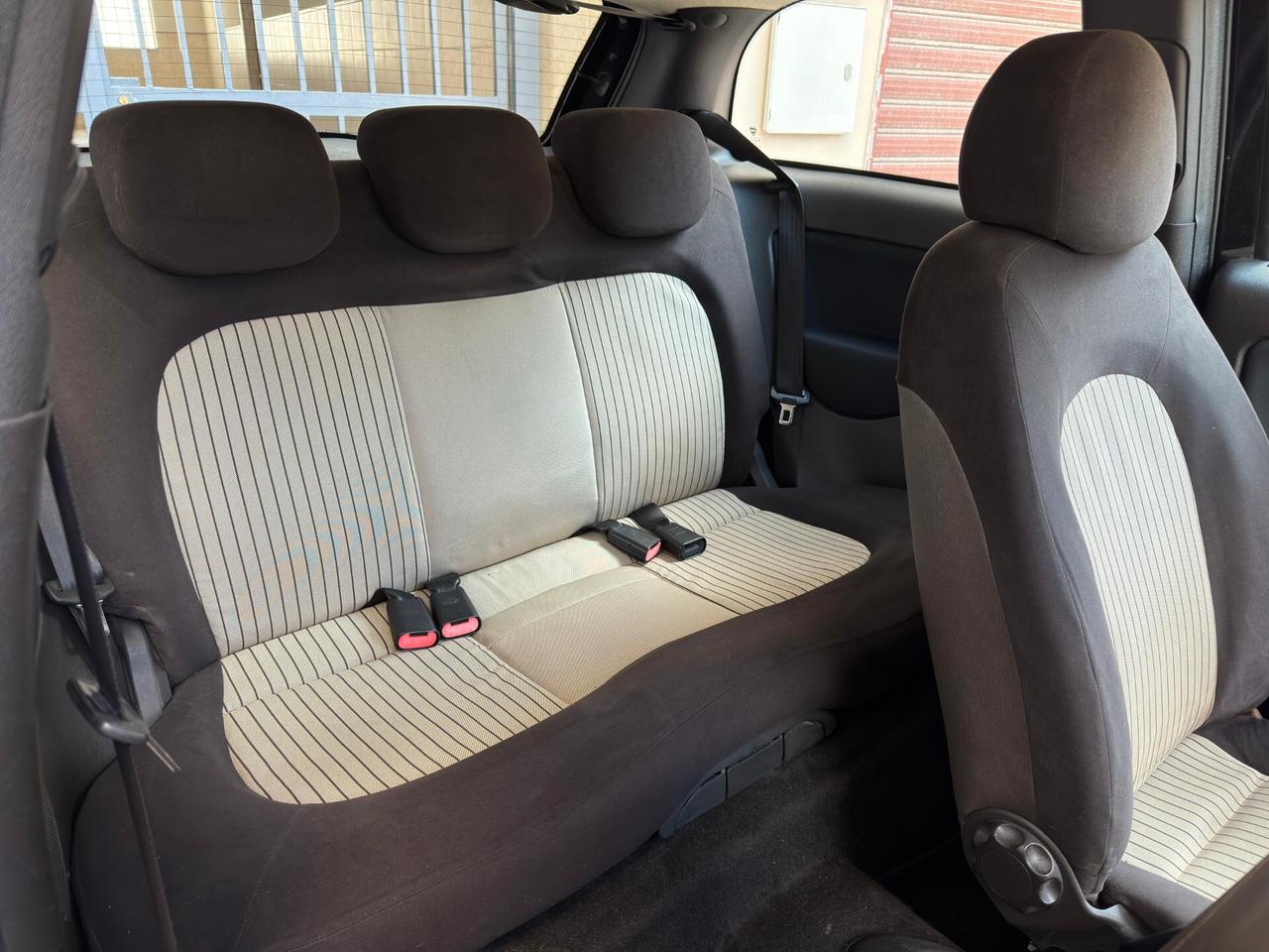 Lancia Ypsilon 1.3 MJT 75 cv