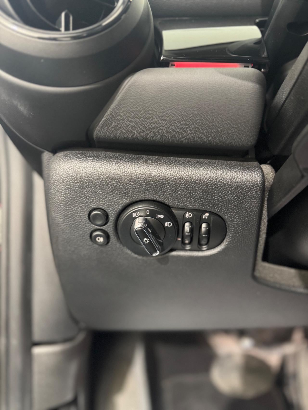 Mini Full Electric Cooper SE Yours PROMO OMAGGIO BLACK FRIDAY FINO AL 29 NOVEMBRE