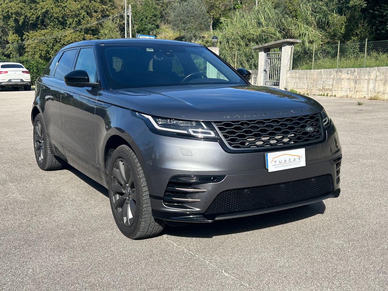 Land Rover Range Rover Velar R-Dynamic S D 240