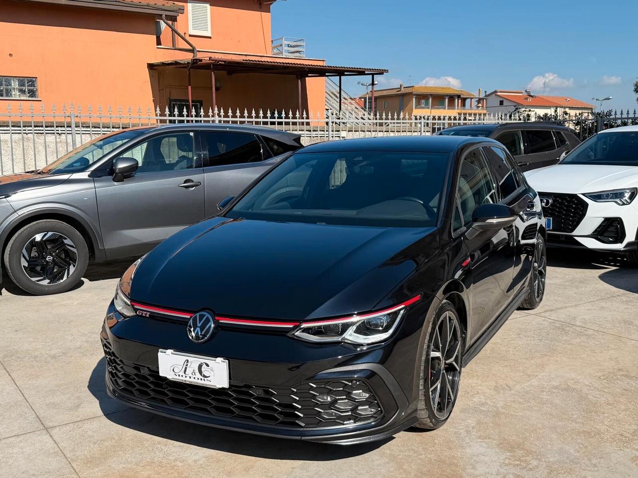 Volkswagen Golf 2.0 TSI GTI DSG