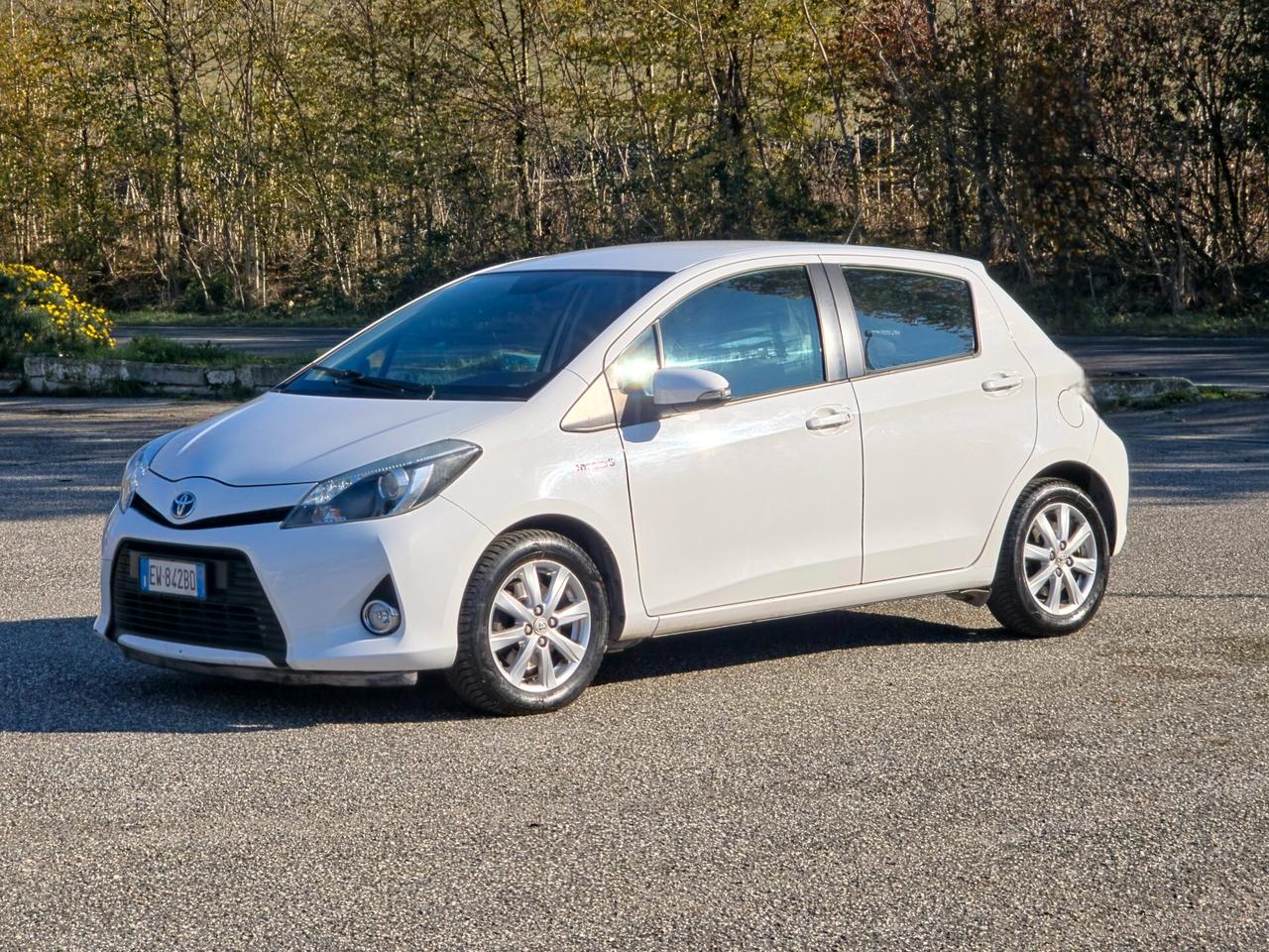 Toyota Yaris 1.5 Hybrid 5 porte Lounge 2014-E5B Automatico NEO