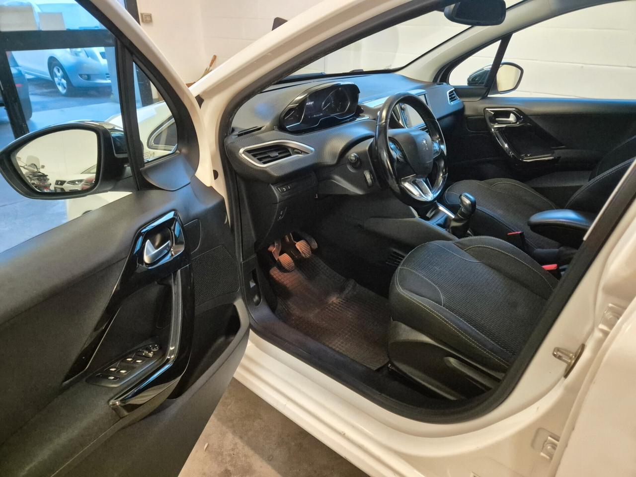 Peugeot 208 BlueHDi 100 5 porte GT Line PERFETTA