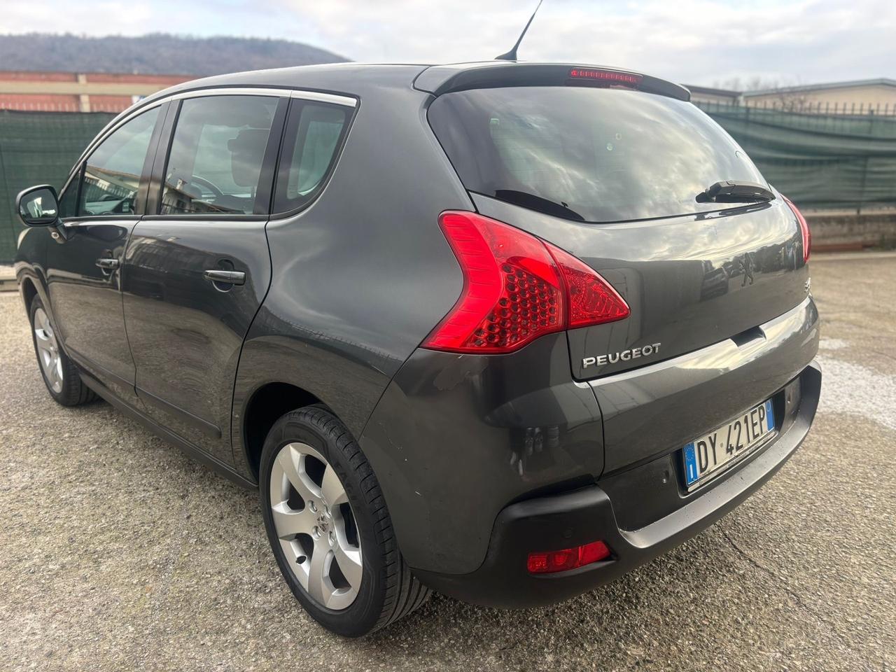 Peugeot 3008 1.6 HDi 110CV Premium