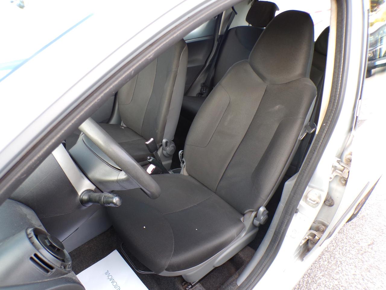 Toyota Aygo 1.0 12V VVT-i 5 porte Sol