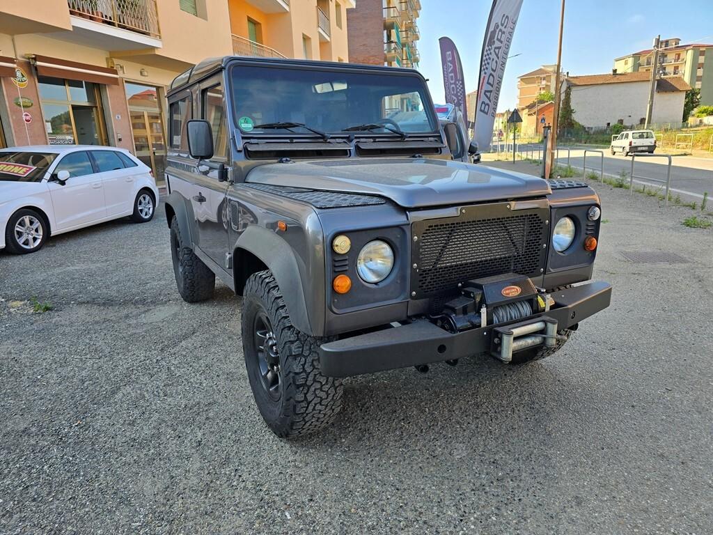 Land Rover Defender 90 TD5 SW DA VETRINA!