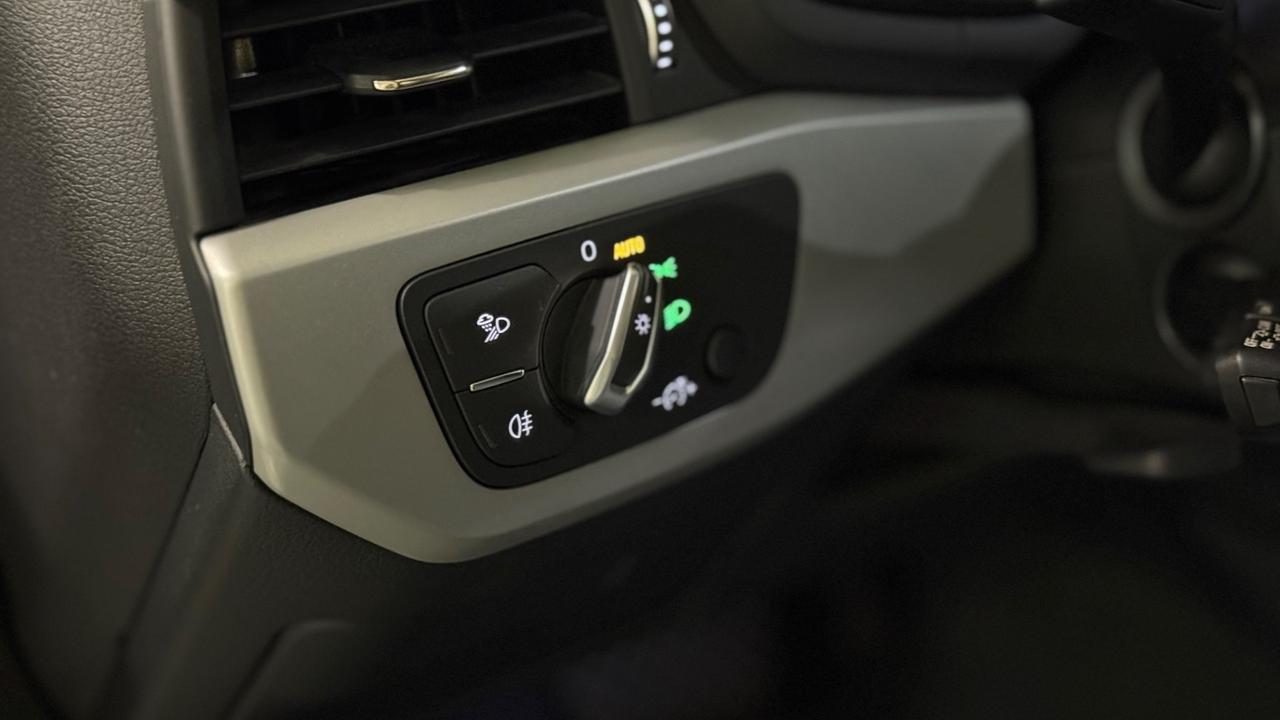 Audi A4 Avant 35 TDI/163 CV S tronic Business Advanced