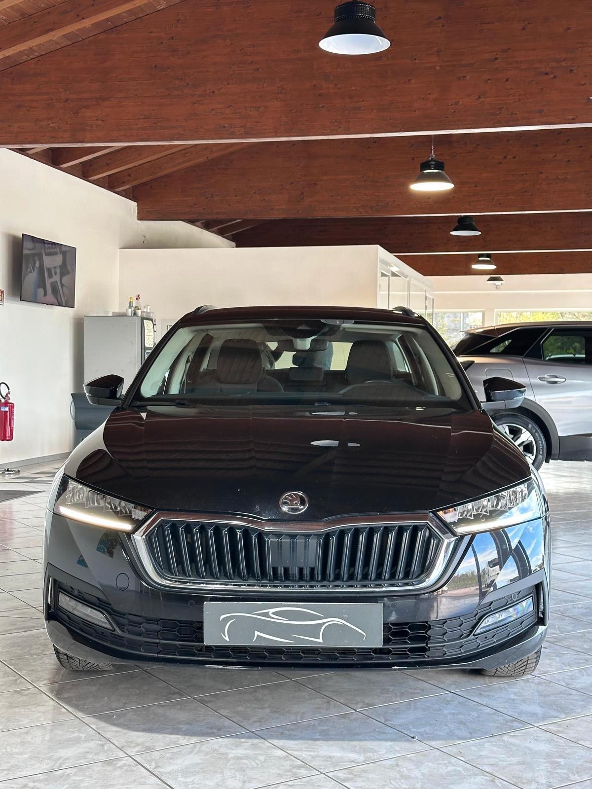 Skoda Octavia 2.0 TDI EVO SCR 150 CV DSG Wagon Executive 2023