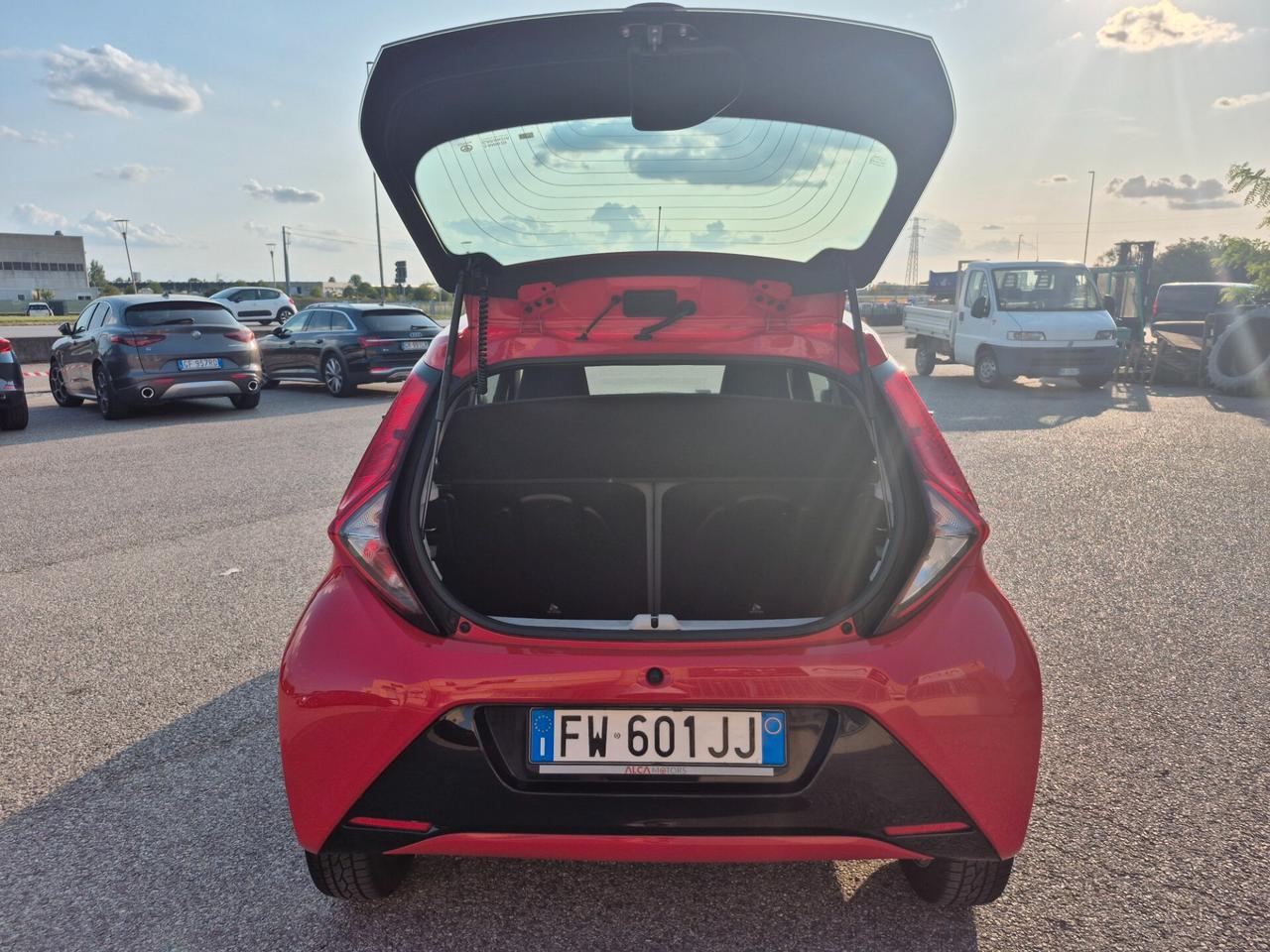 Toyota Aygo 1.0 VVT-i 72 CV 5 porte x-fun