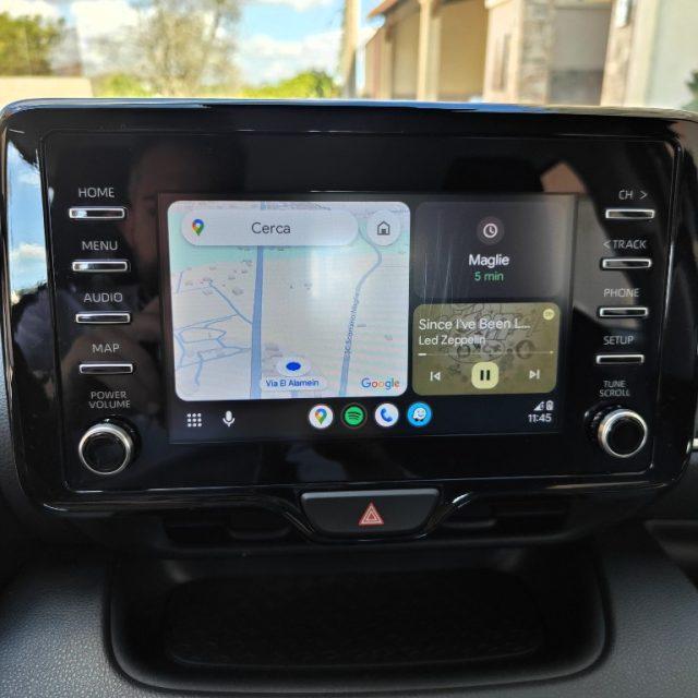 TOYOTA Yaris 1.0 Business