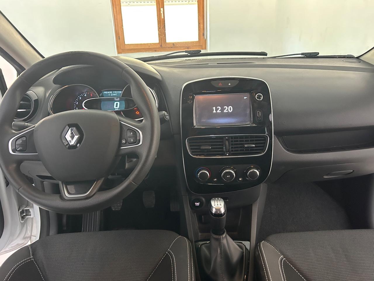 Renault Clio dCi 8V 75 CV 5 porte Moschino Intens