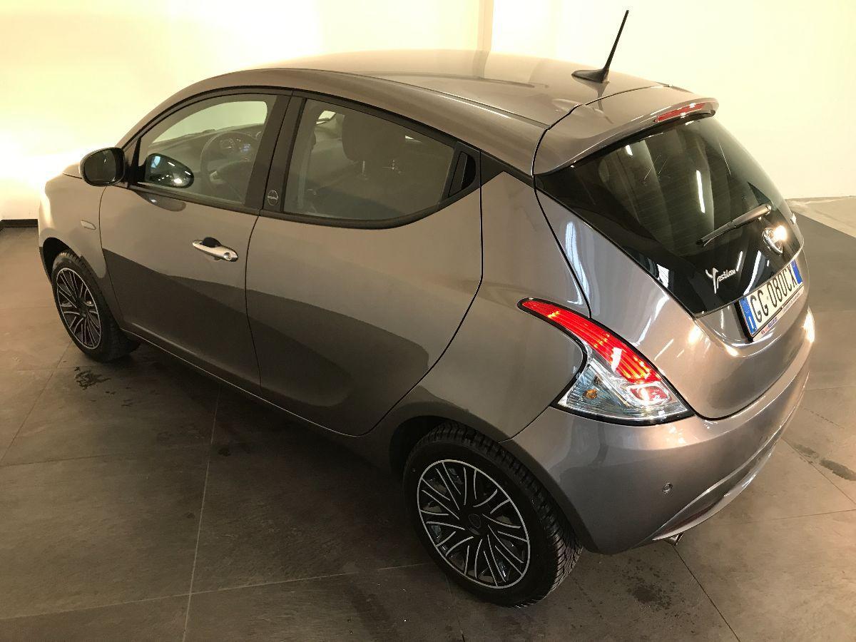 LANCIA Ypsilon 1.0 5p. S&S Hybrid Gold